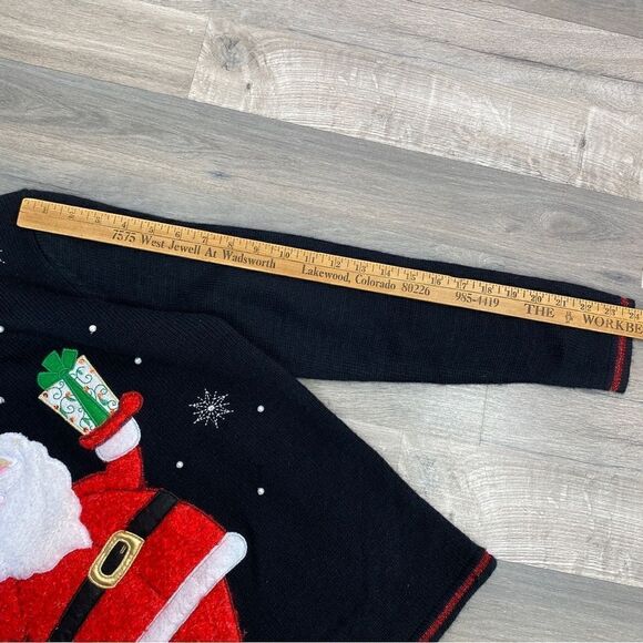 Red Label Fuzzy Santa Christmas Pullover Sweater Black Red Small - Picture 10 of 11